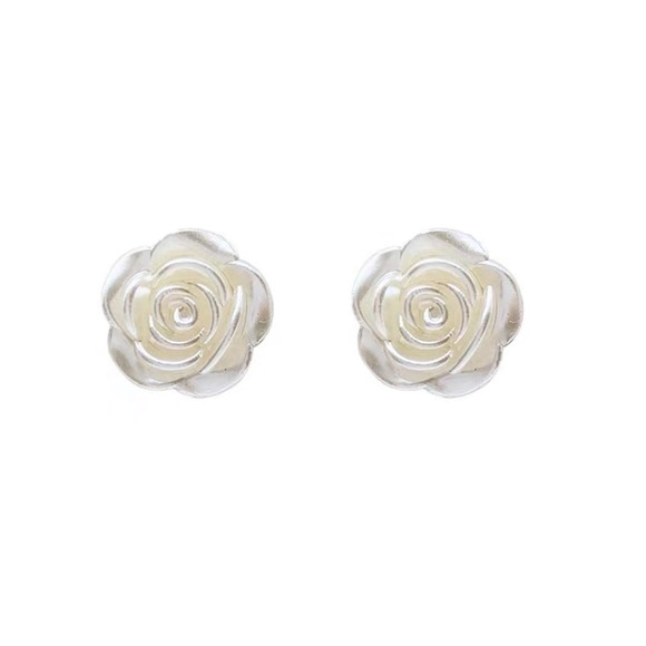 💙💕💕Last one Pearl Flower Stud Earrings - Picture 6 of 11